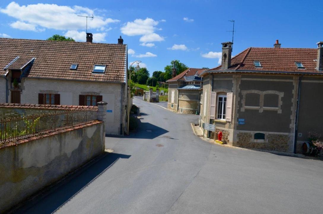 Pargny-les-Reims Gite Saint Martin מראה חיצוני תמונה